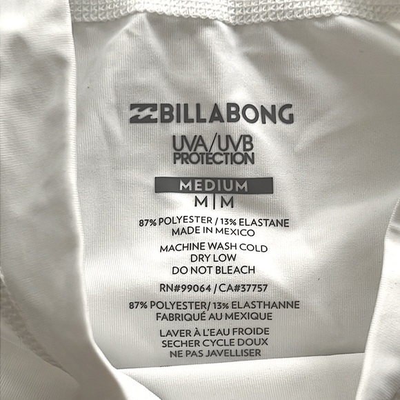 Billabong Core Loose Fit Short Sleeve Rashguard - Picture 9 of 11